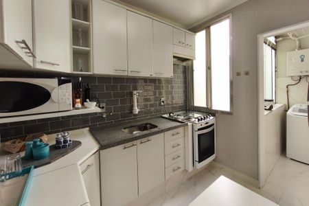 Apartamento à venda com 54m², 2 quartos e 1 vagaCozinha