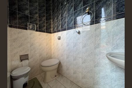 Casa à venda com 264m², 4 quartos e 5 vagas Casa à venda com 264m², 4 quartos e 5 vagasFoto 05