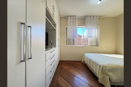 Casa à venda com 264m², 4 quartos e 5 vagas Casa à venda com 264m², 4 quartos e 5 vagasFoto 22