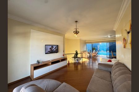 Casa à venda com 264m², 4 quartos e 5 vagas Casa à venda com 264m², 4 quartos e 5 vagasFoto 12