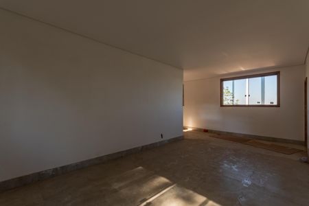 Casa para alugar com 1400m², 4 quartos e 3 vagasSala 2