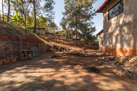 Casa para alugar com 1400m², 4 quartos e 3 vagasQuintal