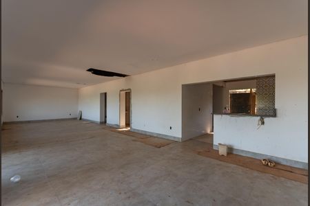 Casa para alugar com 1400m², 4 quartos e 3 vagasSala 1