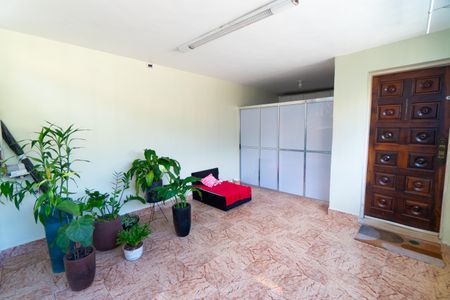 Garagem de casa à venda com 4 quartos, 240m² em Vila Guarani (zona Sul), São Paulo