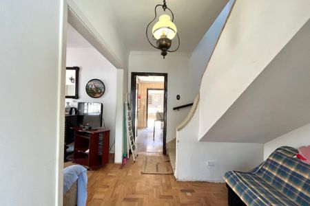 Casa à venda com 180m², 3 quartos e 6 vagas Casa à venda com 180m², 3 quartos e 6 vagasHall de entrada