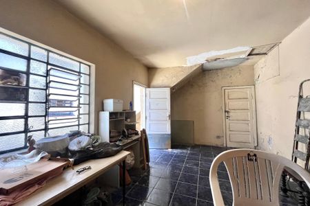 Casa à venda com 180m², 3 quartos e 6 vagas Casa à venda com 180m², 3 quartos e 6 vagasQuarto de Serviço