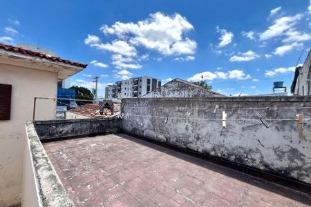 Casa à venda com 180m², 3 quartos e 6 vagas Casa à venda com 180m², 3 quartos e 6 vagasÁrea externa