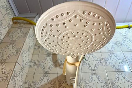 Casa à venda com 180m², 3 quartos e 6 vagas Casa à venda com 180m², 3 quartos e 6 vagasBanheiro Social 2