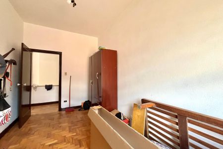 Casa à venda com 180m², 3 quartos e 6 vagas Casa à venda com 180m², 3 quartos e 6 vagasQuarto 2