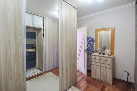 Casa de condomínio à venda com 700m², 5 quartos e 3 vagasCloset da  Suíte 1
