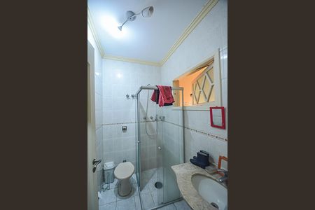 Casa de condomínio à venda com 700m², 5 quartos e 3 vagasBanheiro de serviço