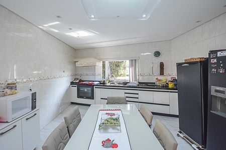 Casa de condomínio à venda com 700m², 5 quartos e 3 vagasCozinha