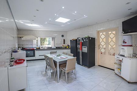 Casa de condomínio à venda com 700m², 5 quartos e 3 vagasCozinha