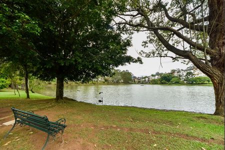 Casa de condomínio à venda com 700m², 5 quartos e 3 vagasLago