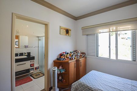 Casa de condomínio à venda com 700m², 5 quartos e 3 vagasSuíte 4