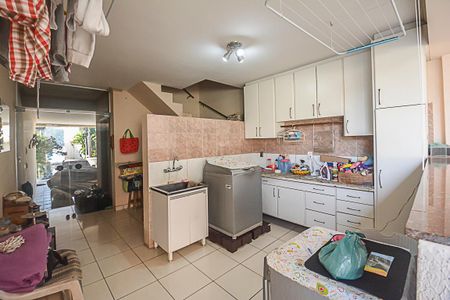 Casa de condomínio à venda com 700m², 5 quartos e 3 vagasÁrea de Serviço