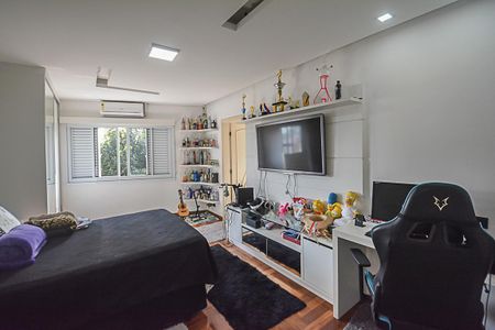 Casa de condomínio à venda com 700m², 5 quartos e 3 vagasSuíte 2