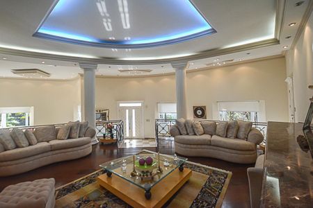 Casa de condomínio à venda com 700m², 5 quartos e 3 vagasSala 1