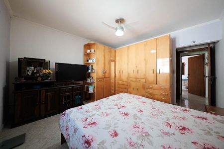 Casa à venda com 390m², 3 quartos e 8 vagasSuíte