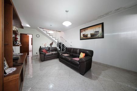 Casa à venda com 390m², 3 quartos e 8 vagasSala