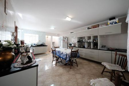 Casa à venda com 390m², 3 quartos e 8 vagasCozinha