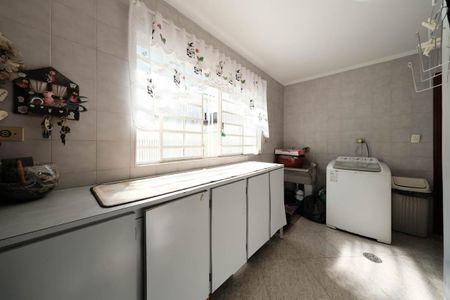 Casa à venda com 390m², 3 quartos e 8 vagasÁrea de Serviço