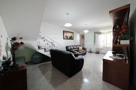 Casa à venda com 390m², 3 quartos e 8 vagasSala