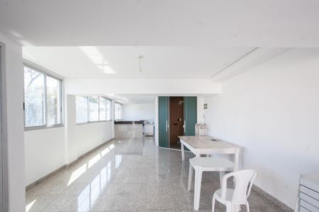 Apartamento à venda com 121m², 4 quartos e 3 vagasÁrea comum - Salão de festas