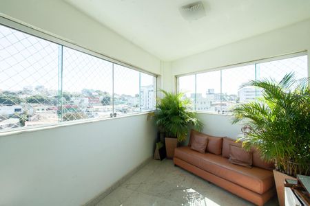 Apartamento à venda com 121m², 4 quartos e 3 vagasVaranda da Sala