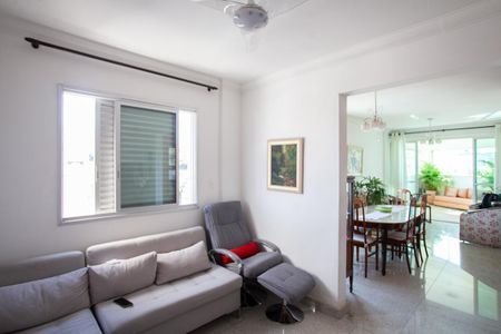 Apartamento à venda com 121m², 4 quartos e 3 vagasSala de TV