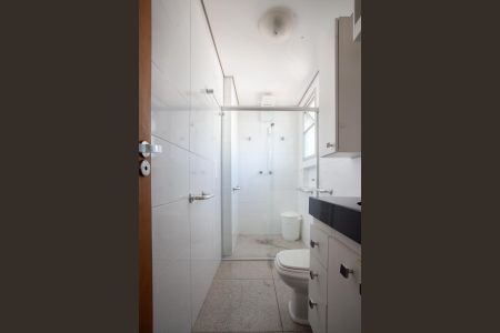 Apartamento à venda com 121m², 4 quartos e 3 vagasBanheiro da Suíte