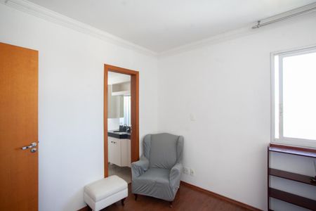 Apartamento à venda com 121m², 4 quartos e 3 vagasSuíte