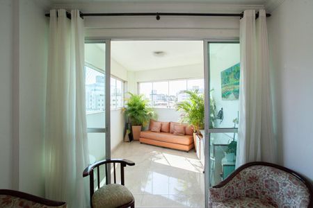 Apartamento à venda com 121m², 4 quartos e 3 vagasVaranda da Sala