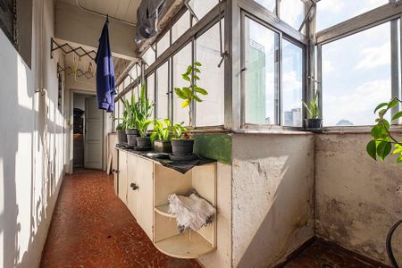 Apartamento à venda com 120m², 1 quarto e sem vagaÁrea de Serviço