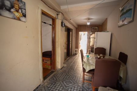 Casa à venda com 250m², 6 quartos e sem vagaSala