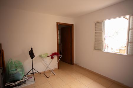 Casa à venda com 250m², 6 quartos e sem vagaQuarto da casa 2