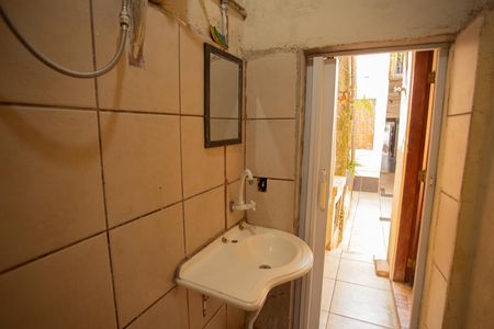 Casa à venda com 250m², 6 quartos e sem vagaBanheiro 2