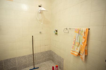 Casa à venda com 250m², 6 quartos e sem vagaBanheiro social da casa 2