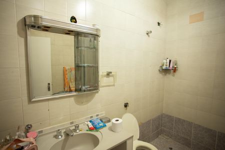 Casa à venda com 250m², 6 quartos e sem vagaBanheiro social da casa 2