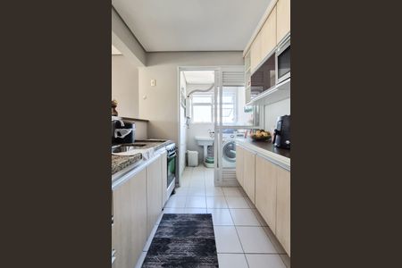 Apartamento à venda com 80m², 2 quartos e 1 vaga Apartamento à venda com 80m², 2 quartos e 1 vagaCozinha - Armários