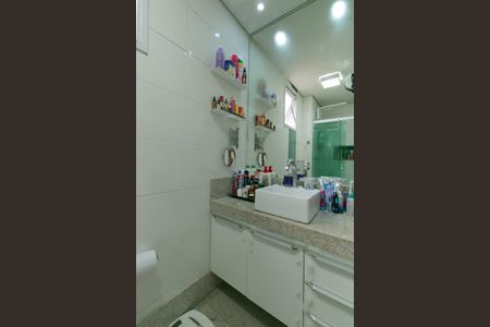 Apartamento à venda com 164m², 3 quartos e 3 vagas Apartamento à venda com 164m², 3 quartos e 3 vagasBanheiro da Suíte