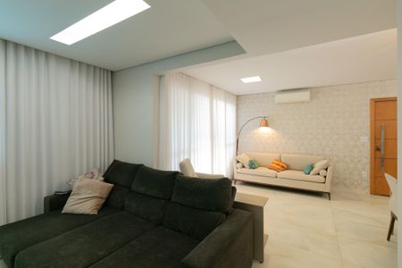 Apartamento à venda com 164m², 3 quartos e 3 vagas Apartamento à venda com 164m², 3 quartos e 3 vagasSala