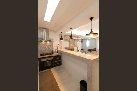 Apartamento à venda com 164m², 3 quartos e 3 vagas Apartamento à venda com 164m², 3 quartos e 3 vagasCozinha