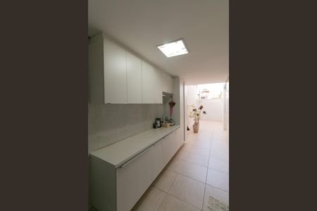 Apartamento à venda com 164m², 3 quartos e 3 vagas Apartamento à venda com 164m², 3 quartos e 3 vagasÁrea de Serviço