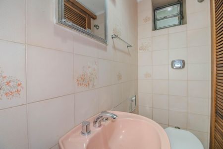 Casa à venda com 580m², 3 quartos e sem vaga Edicula Banheiro Auxiliar