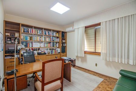 Casa à venda com 580m², 3 quartos e sem vagaEscritório