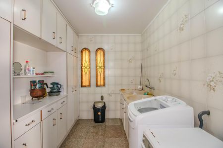 Casa à venda com 580m², 3 quartos e sem vagaÁrea de Serviço