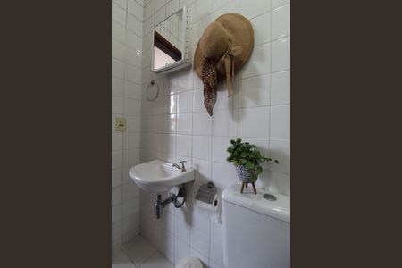 Apartamento à venda com 55m², 2 quartos e 1 vagaBanheiro Social