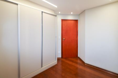 Apartamento à venda com 107m², 3 quartos e 2 vagasQuarto 1