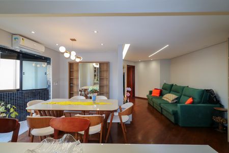Apartamento à venda com 107m², 3 quartos e 2 vagasSala